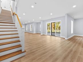 35 Lincoln Street, Hopkinton MA 01748
