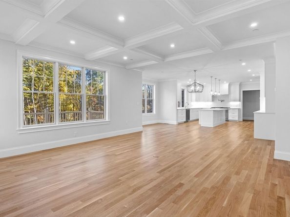 35 Lincoln Street, Hopkinton MA 01748