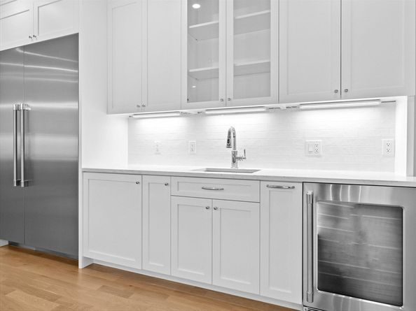 35 Lincoln Street, Hopkinton MA 01748