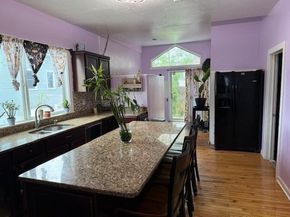 10 Byron St, Worcester MA 01605
