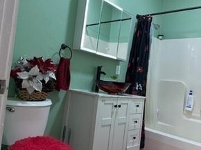 10 Byron St, Worcester MA 01605