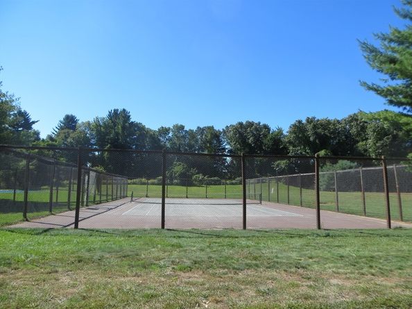 139 Wellman Ave. 139, Chelmsford MA 01863