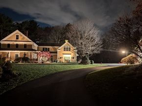 10 Pettees Pond Lane, Walpole MA 02081