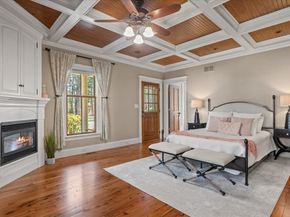 10 Pettees Pond Lane, Walpole MA 02081