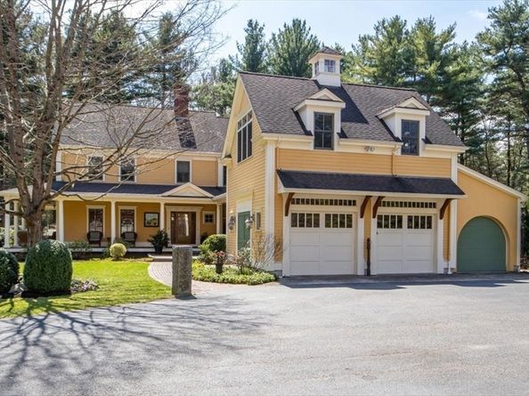 10 Pettees Pond Lane, Walpole MA 02081