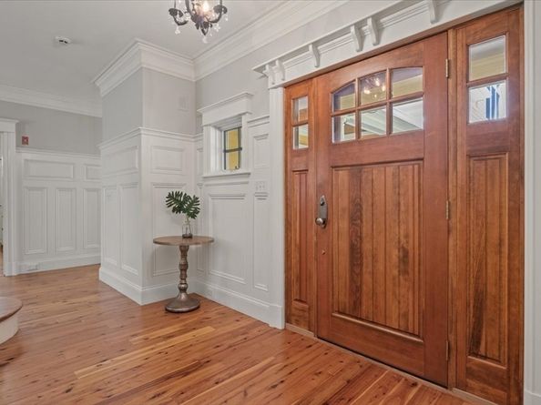 10 Pettees Pond Lane, Walpole MA 02081