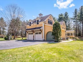 10 Pettees Pond Lane, Walpole MA 02081