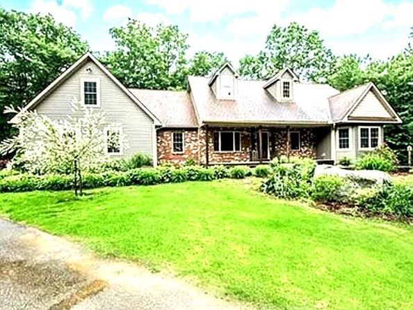 54 Hastings Rd, Spencer MA 01562