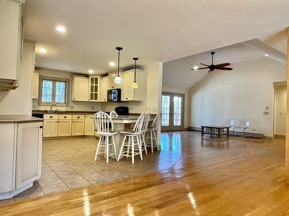54 Hastings Rd, Spencer MA 01562