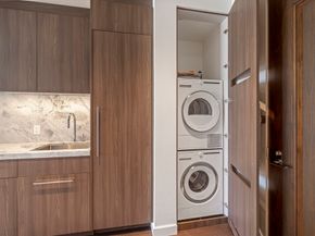 430 Stuart St 1601, Boston MA 02116