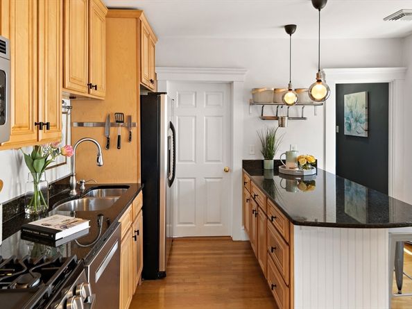 32 Harvard St 2, Waltham MA 02453