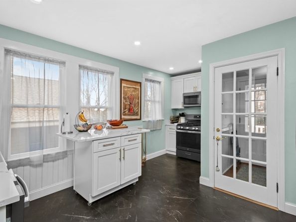 146 Kittredge Street 2, Boston MA 02131