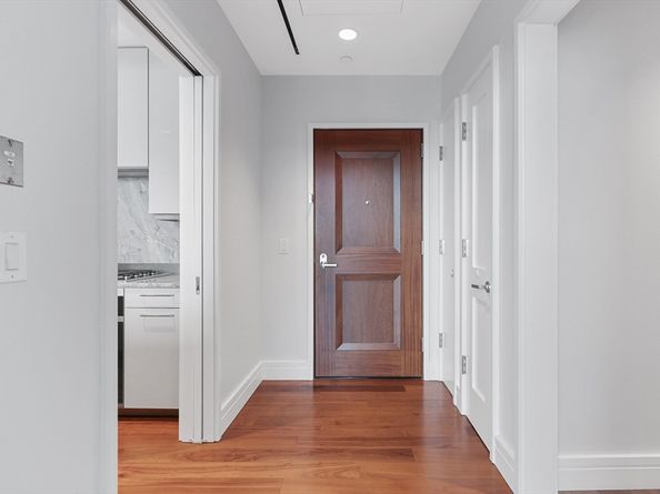 1 Dalton St 3108, Boston MA 02115