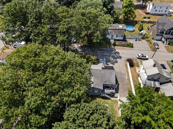 34 Glenvale Ave, Billerica MA 01821