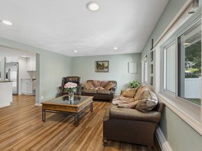 34 Glenvale Ave, Billerica MA 01821