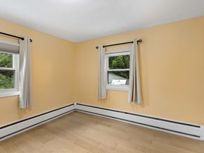 34 Glenvale Ave, Billerica MA 01821