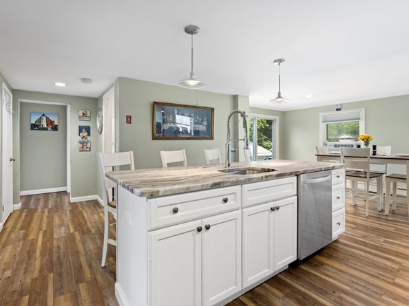34 Glenvale Ave, Billerica MA 01821