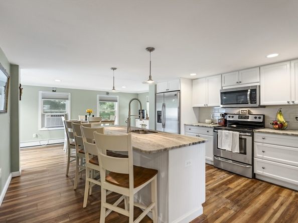 34 Glenvale Ave, Billerica MA 01821