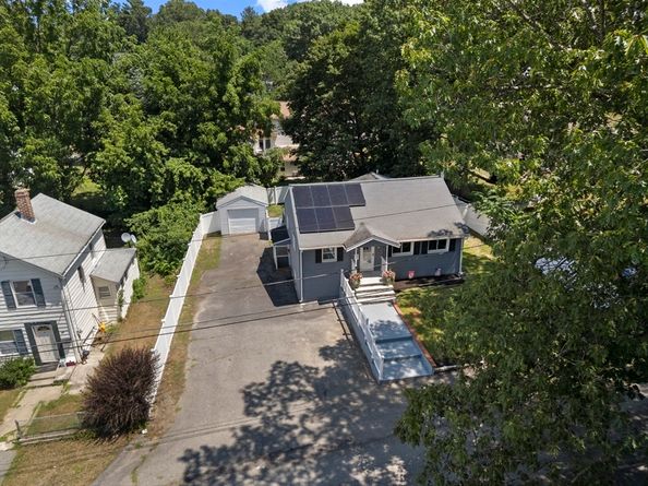 34 Glenvale Ave, Billerica MA 01821