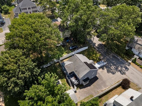 34 Glenvale Ave, Billerica MA 01821