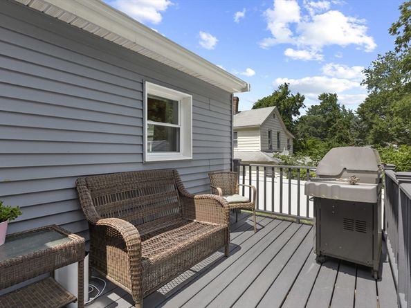 34 Glenvale Ave, Billerica MA 01821