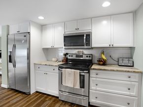 34 Glenvale Ave, Billerica MA 01821