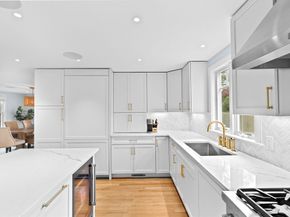 10 Otis Place, Scituate MA 02066