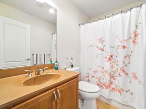 23 Moses Wheelock Ln 23, Westborough MA 01581
