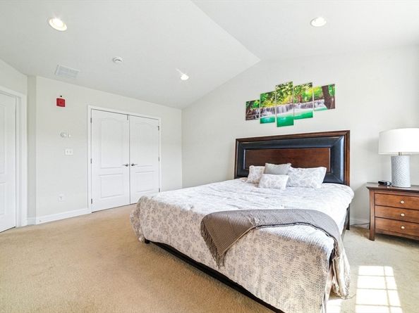 23 Moses Wheelock Ln 23, Westborough MA 01581