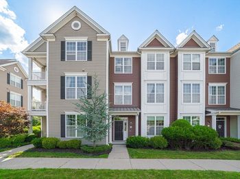 23 Moses Wheelock Ln