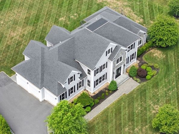 9 Anthony Drive, Sudbury MA 01776