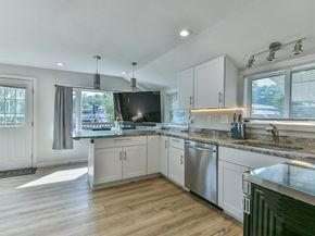 27 Lakeview Rd., Webster MA 01570