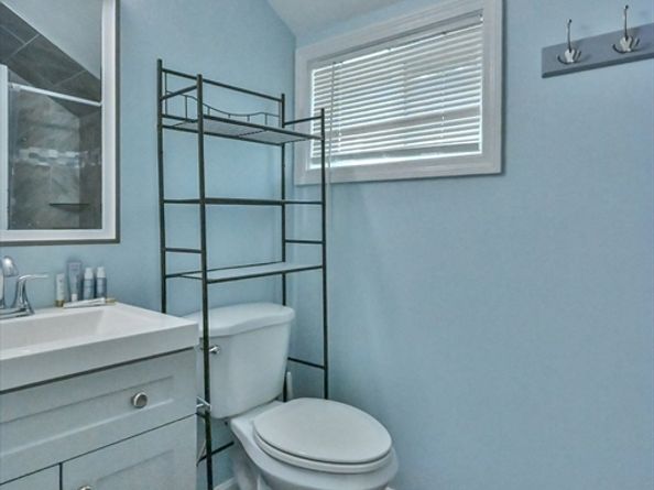 27 Lakeview Rd., Webster MA 01570