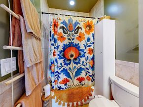 24 Winthrop Shore Dr 2, Winthrop MA 02152