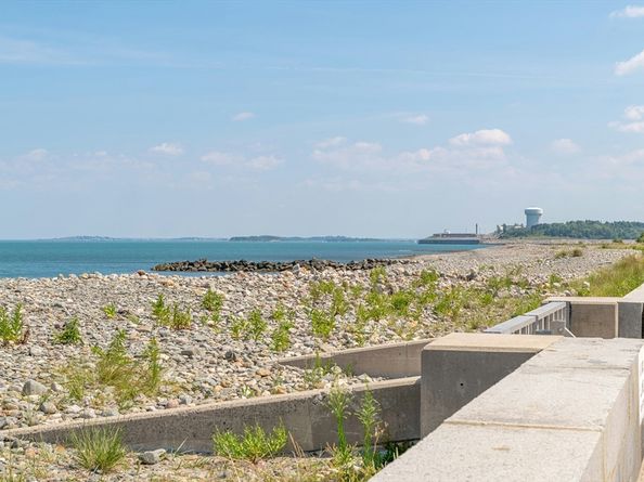 24 Winthrop Shore Dr 2, Winthrop MA 02152