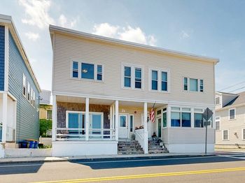 24 Winthrop Shore Dr