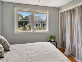 15 H St, Hull MA 02045