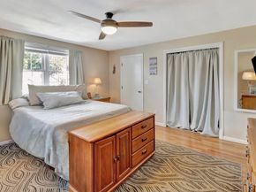 15 H St, Hull MA 02045