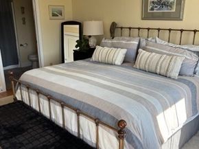 1818 Main St 316, Holden MA 01522