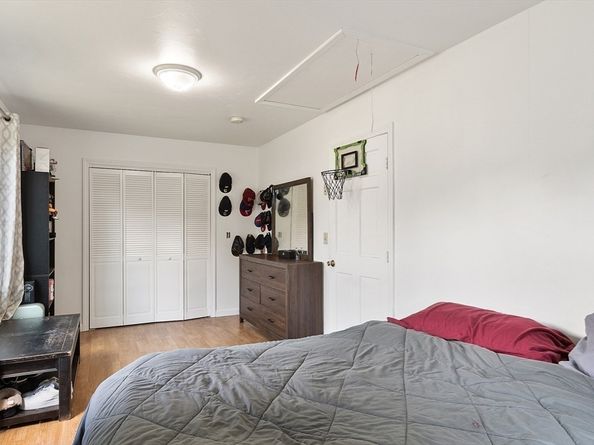 18 Candlewood St, Worcester MA 01602