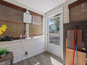 121 Pilgrim Ave, Worcester MA 01604