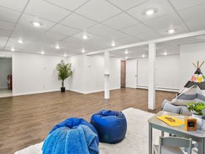 6 Barrows Road, Mendon MA 01756