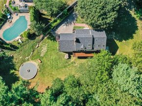 6 Barrows Road, Mendon MA 01756