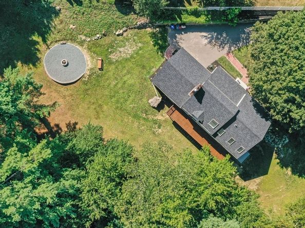 6 Barrows Road, Mendon MA 01756