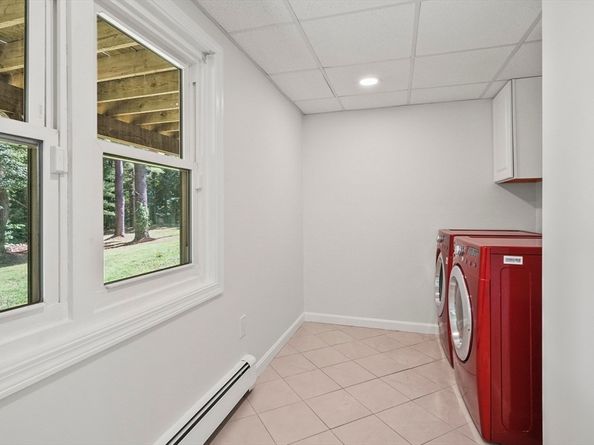 6 Barrows Road, Mendon MA 01756
