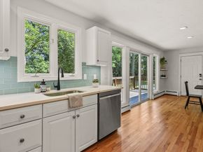 6 Barrows Road, Mendon MA 01756