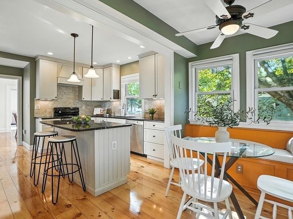 18 Church St, Westborough MA 01581