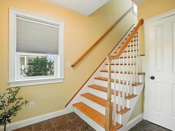18 Church St, Westborough MA 01581