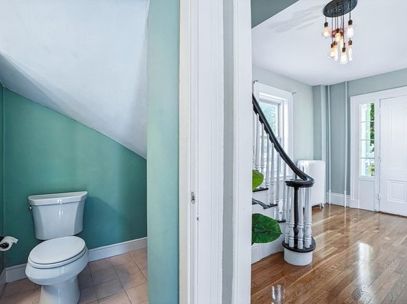 18 Church St, Westborough MA 01581