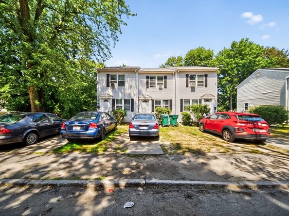 208 Plymouth St, Fitchburg MA 01420